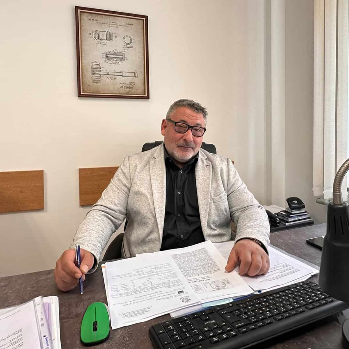 Адв. Явор Чолаков, САК - семейно, вещно и наследствено право, кантора в София
